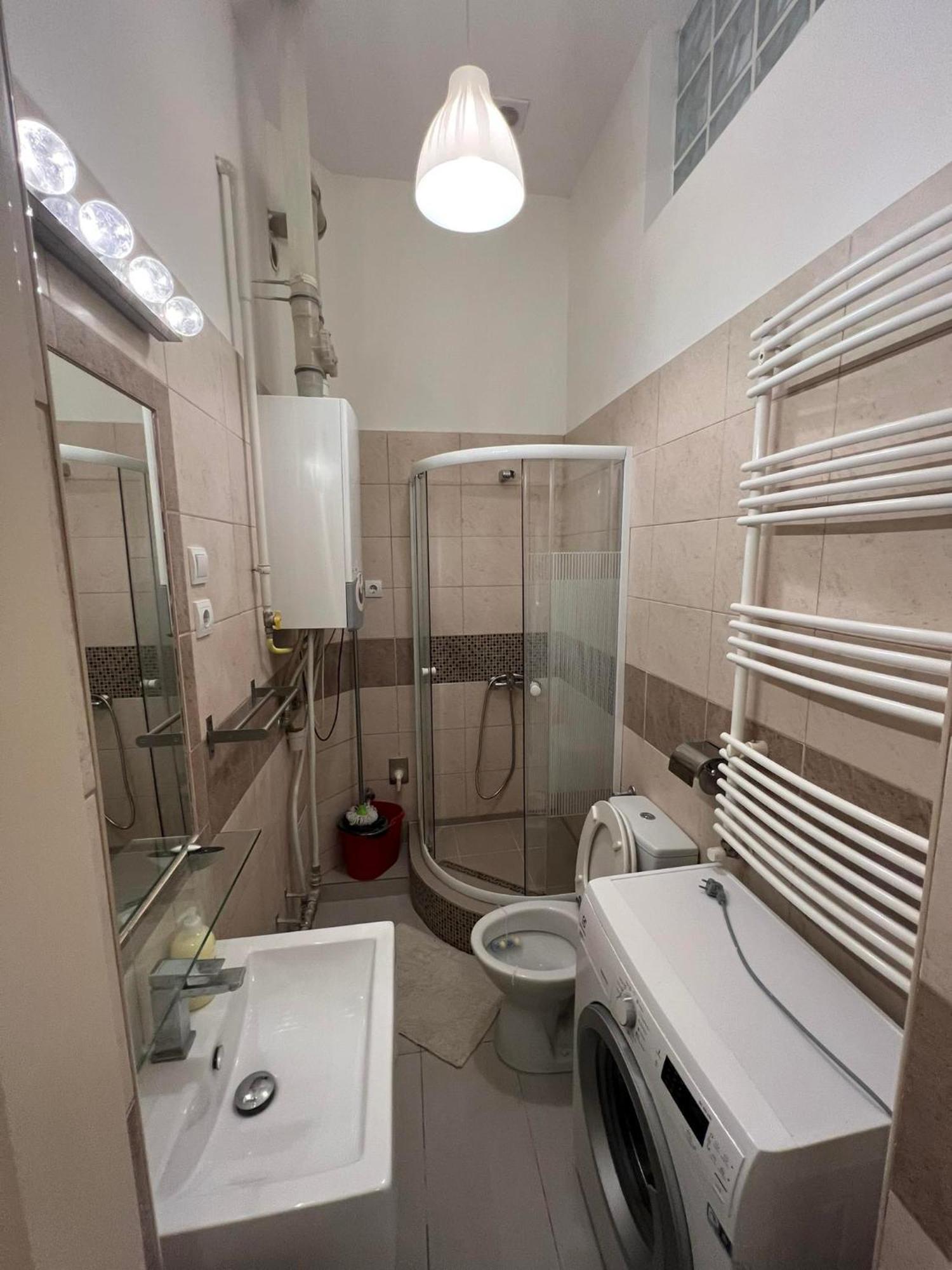 Goldensun Apartment Budapest Eksteriør billede